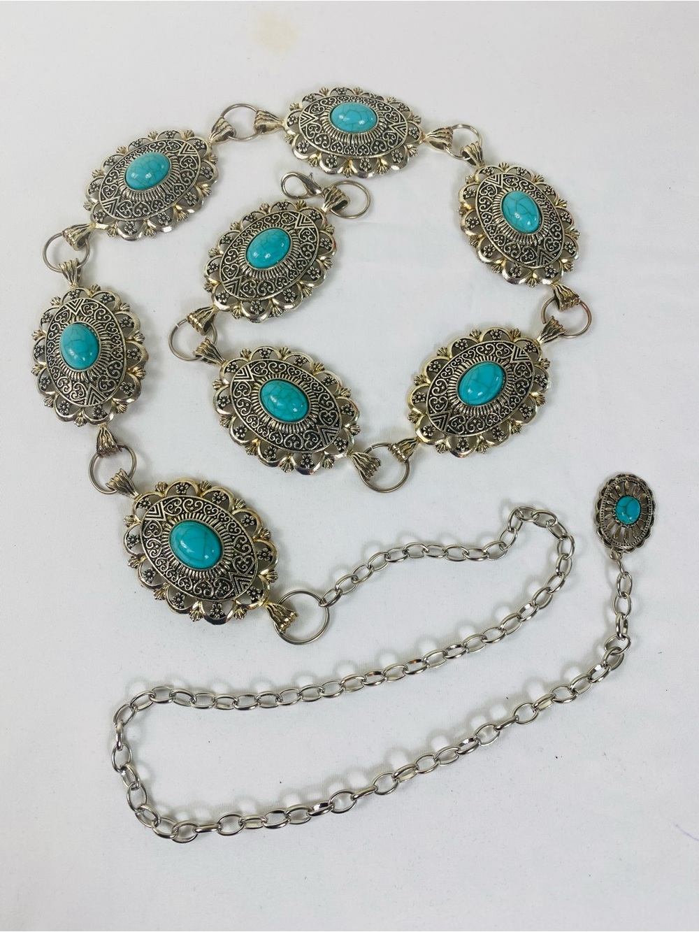 Concho Boho Western Oval Medallion Women's Belt - Silver Tone
